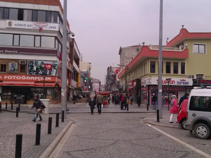 D&uuml;zce